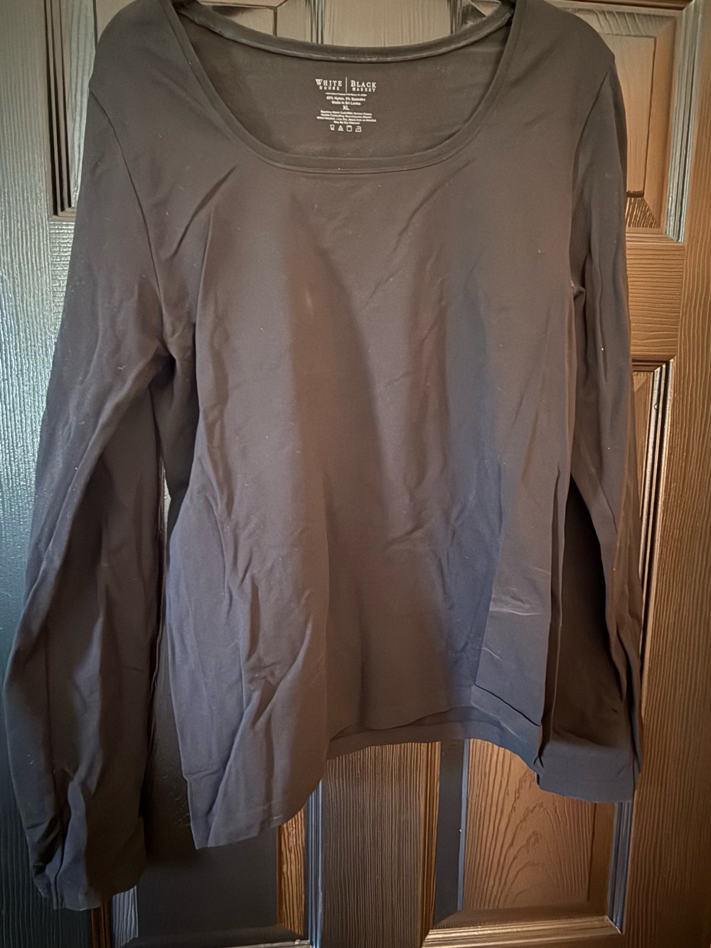 White House Black Market Long Sleeve Scoop Neck Top - Black